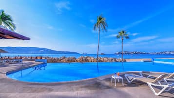 Outdoor pool, sun loungers