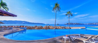 Krystal Beach Acapulco