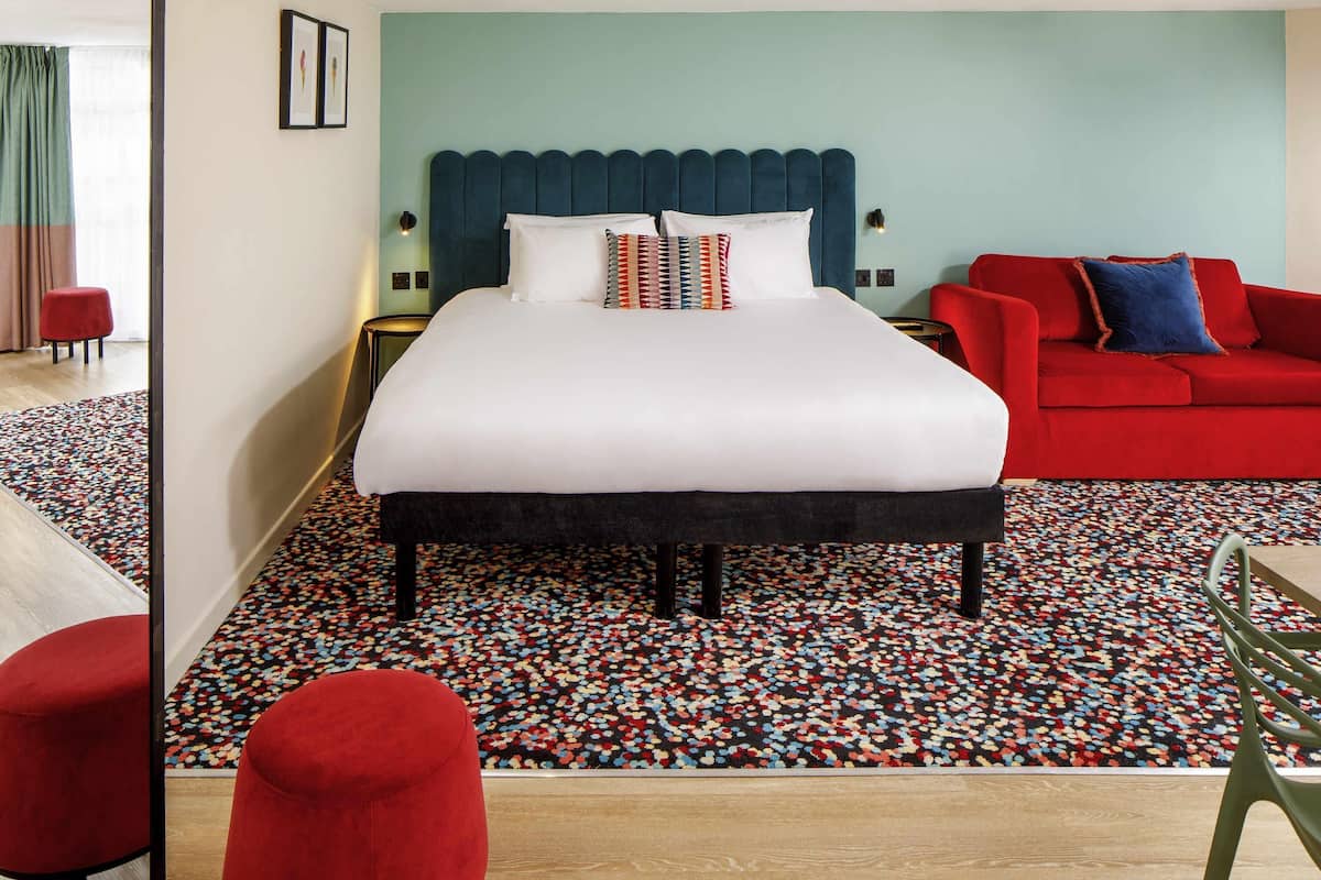 Room, 1 Queen Bed with Sofa bed (The Works)
