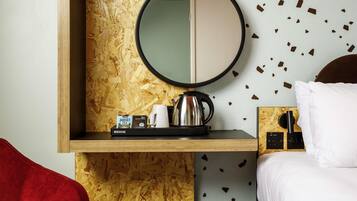 Individually furnished, desk, blackout curtains, free WiFi