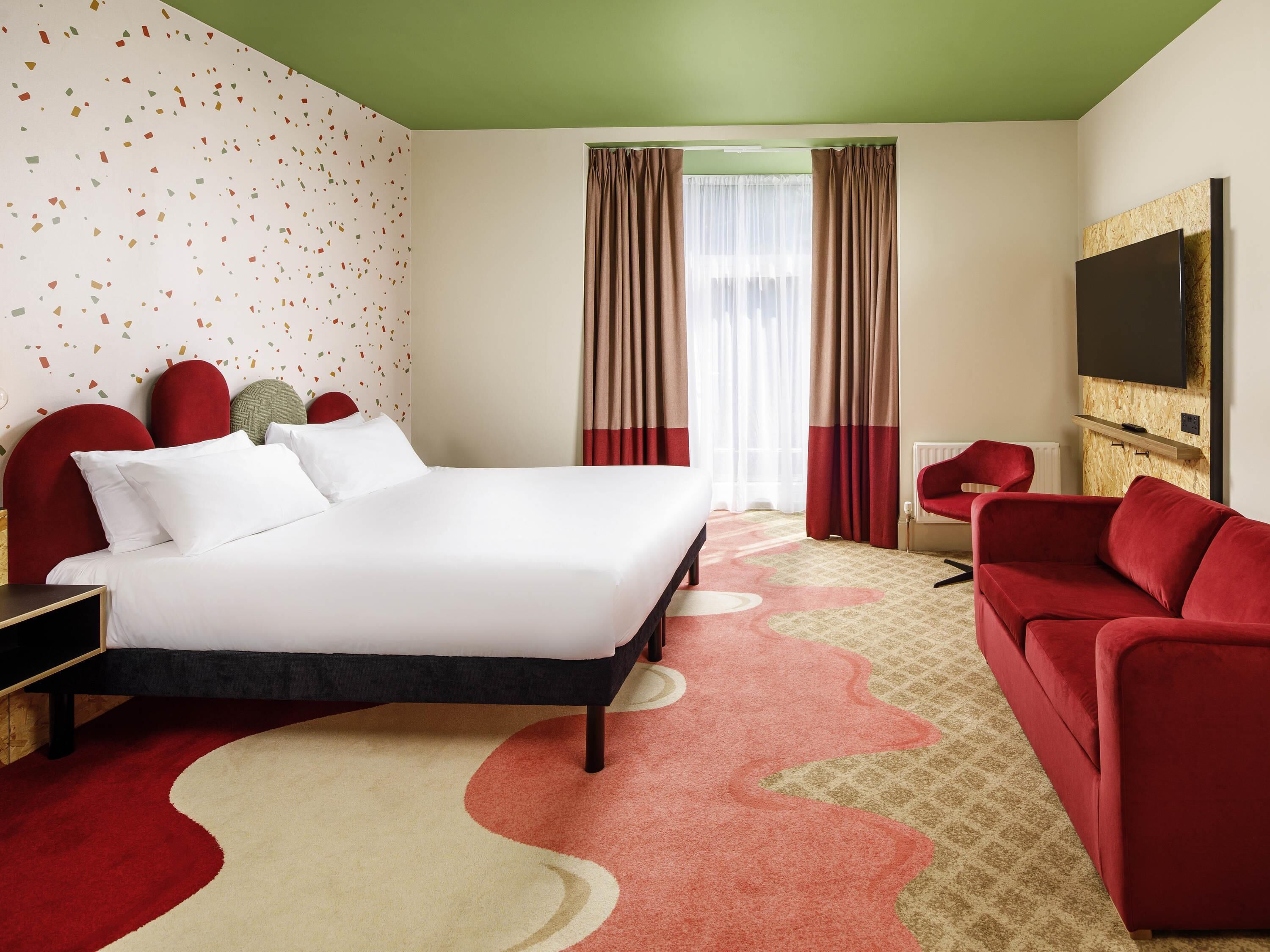 Superior Room, 1 Double Bed with Sofa bed (Plus) | Individually furnished, desk, blackout drapes, free WiFi