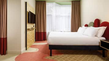 Individually furnished, desk, blackout curtains, free WiFi