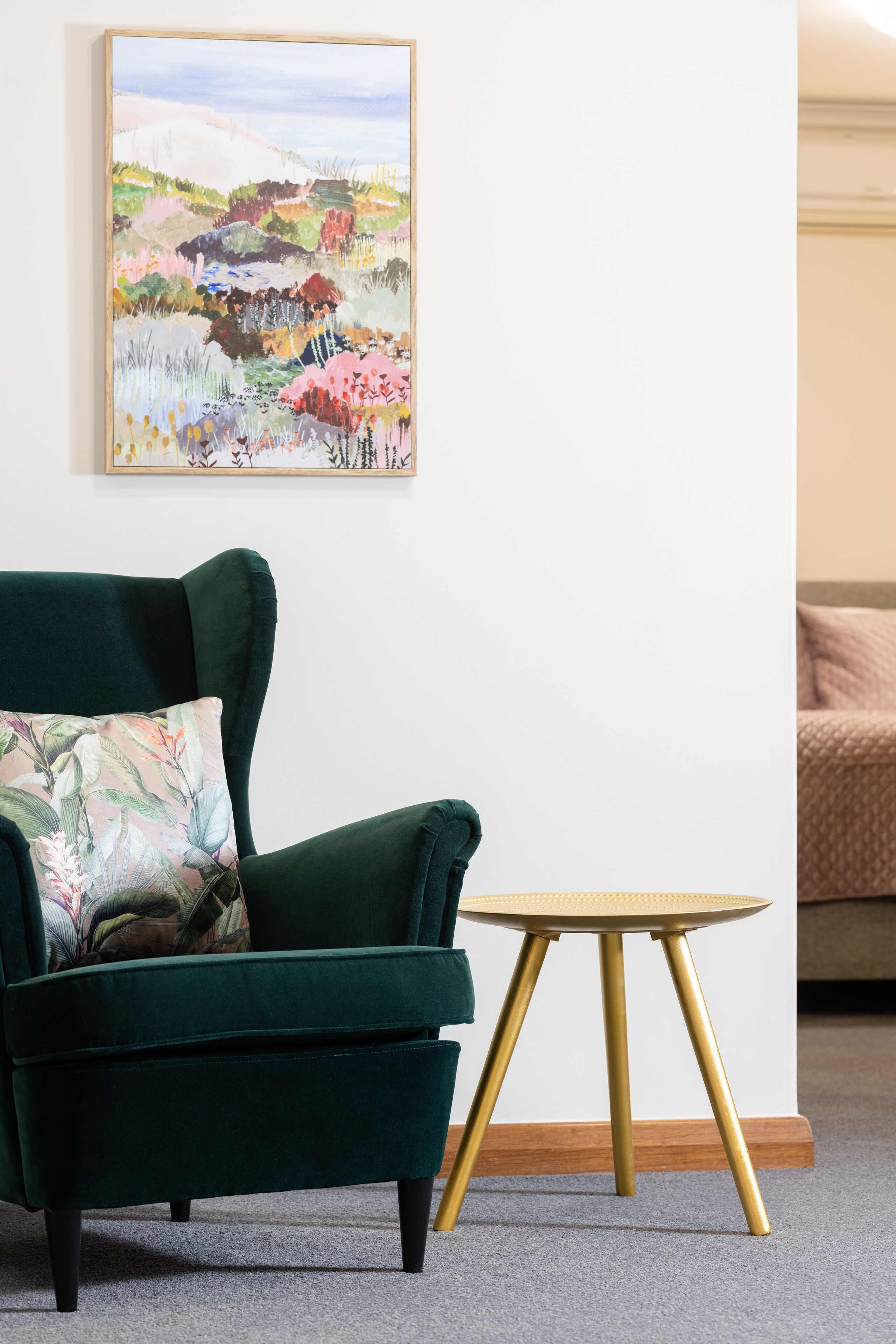 One Bedroom Suite | Living area