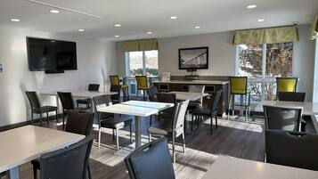 Desayuno continental incluido todos los dĂas