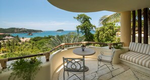 Gran Clase Suite Dos Camas | 1 bedroom, premium bedding, minibar, in-room safe - Quinta Real Huatulco (Santa María Huatulco)