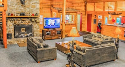 Smoketree Lodge