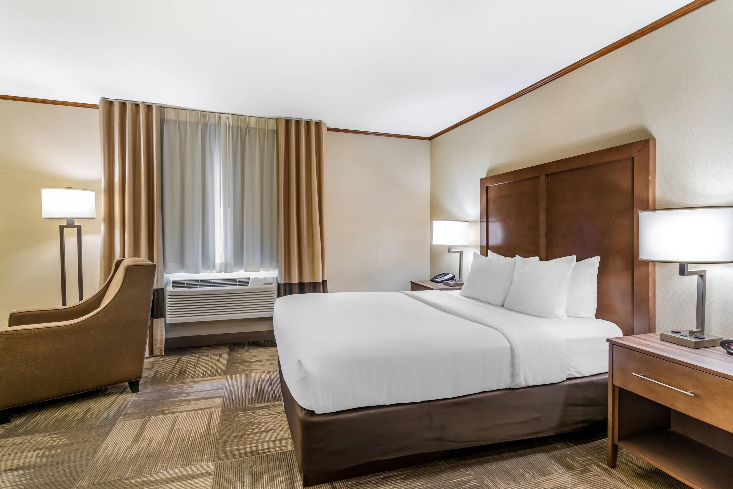 룸, 퀸사이즈침대 1개, 금연 | 고급 침구, 암막 커튼, 다리미/다리미판, 무료 유아용 침대