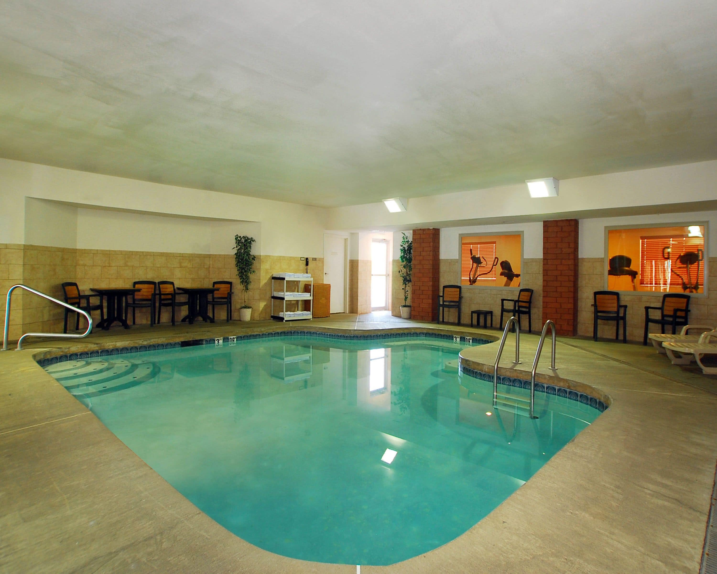 indoor pool, pool loungers