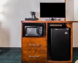 Caja de seguridad en la habitación y escritorio 