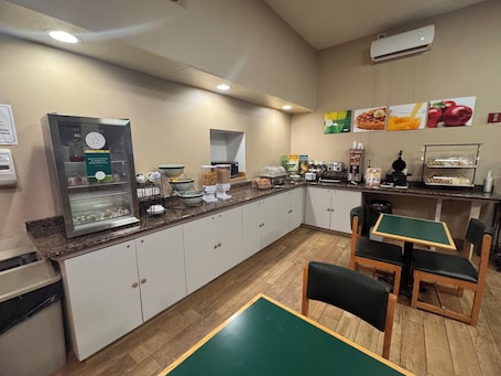 Desayuno continental incluido todos los días