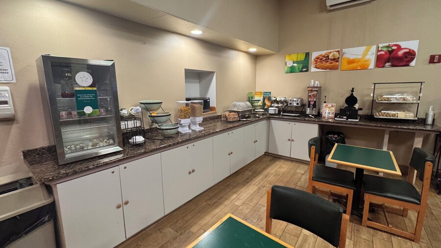 Quality Inn Waynesburg - Morrisville