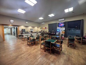 Free daily continental breakfast