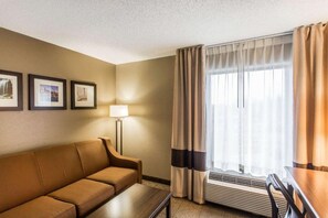 1 bedroom, premium bedding, pillow-top beds, in-room safe