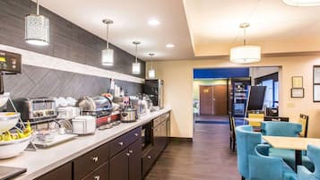 Free daily buffet breakfast