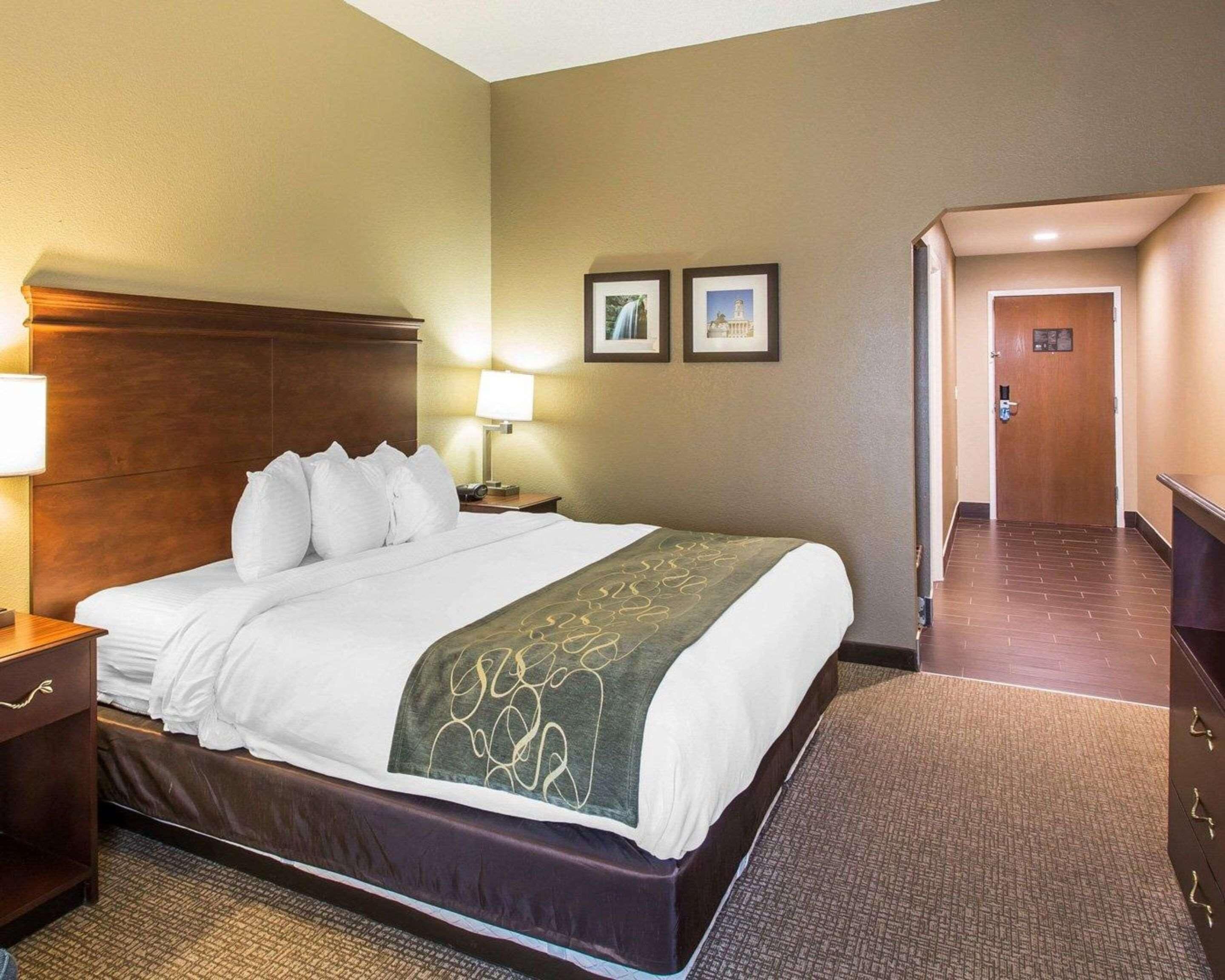 1 bedroom, premium bedding, pillow-top beds, in-room safe