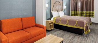 Super 8 by Wyndham Grand Prairie Southwest