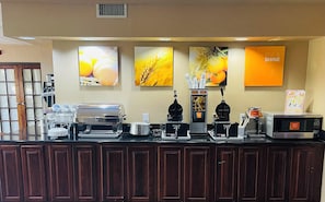 Bao gồm bữa sáng buffet hàng ngày