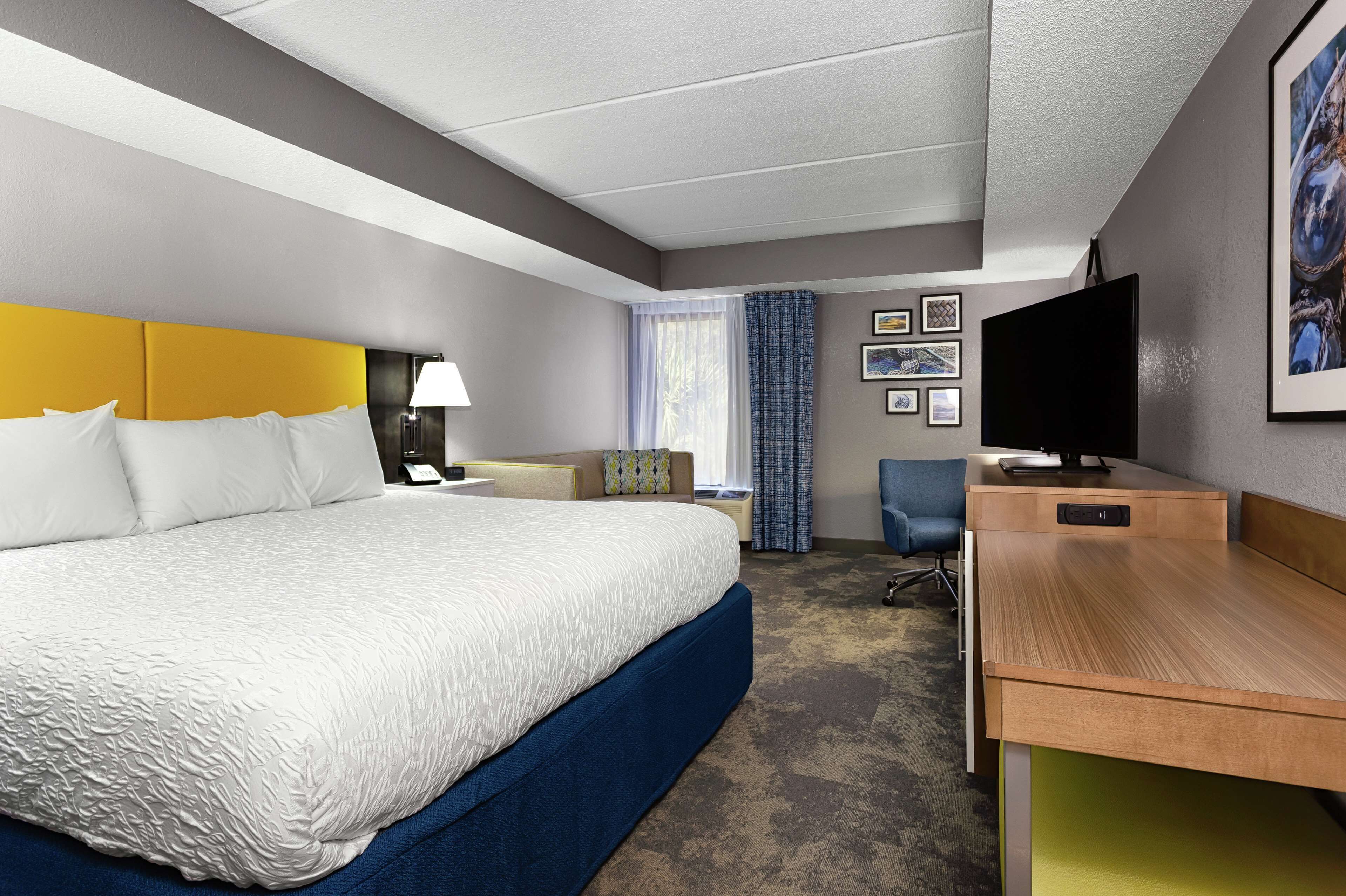 room, 1 king bed with sofa bed (with shower) | 1 bedroom, premium bedding, down duvets, pillow-top beds