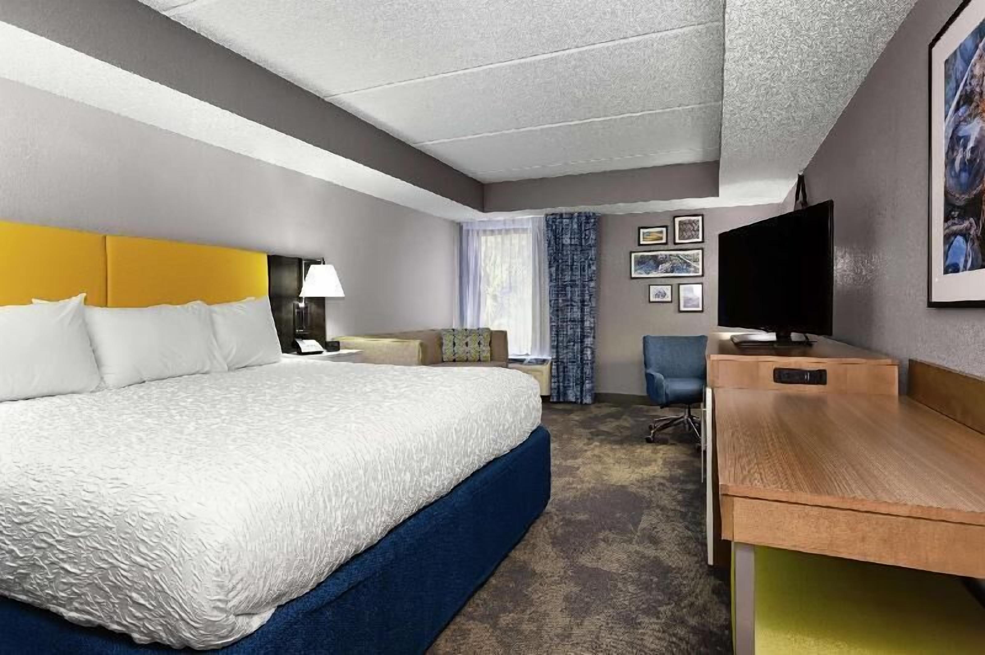 Premium bedding, down comforters, pillowtop beds, desk