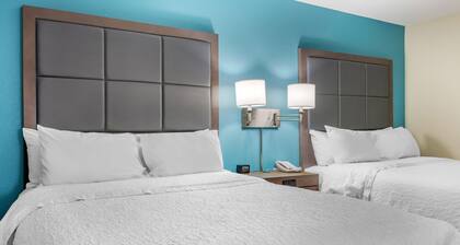 Hampton Inn Adel