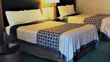 Pimennysverhot, silitysrauta/-lauta, ilmaiset vauvansängyt, lisävuoteet