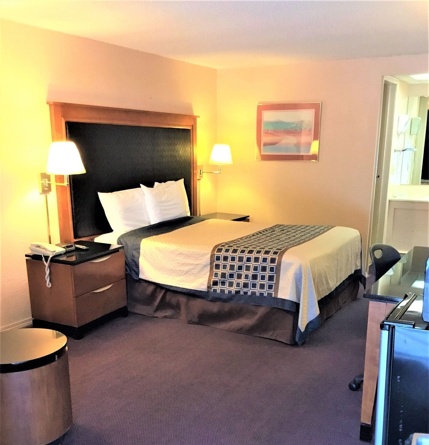 Blackout curtains, iron/ironing board, free cots/infant beds