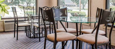 Free daily continental breakfast