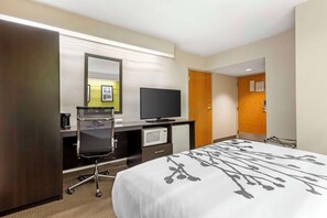 Room, 1 Queen Bed with Sofa bed, Non Smoking