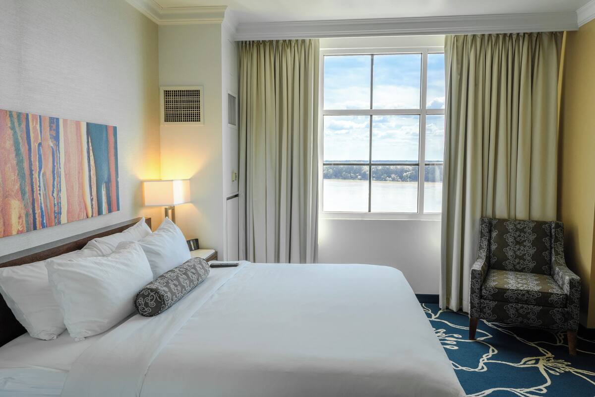 1 bedroom, hypo-allergenic bedding, in-room safe, desk