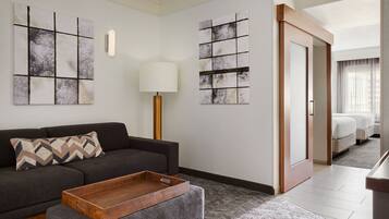 1 habitación, ropa de cama de alta calidad y escritorio