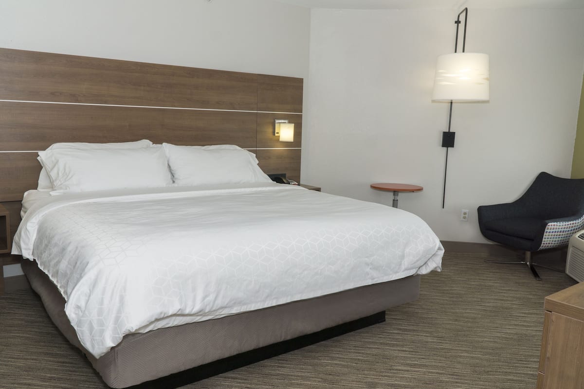 Suite, 1 King Bed