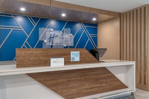 Exterior - Holiday Inn Express Rensselaer by IHG (Rensselaer)