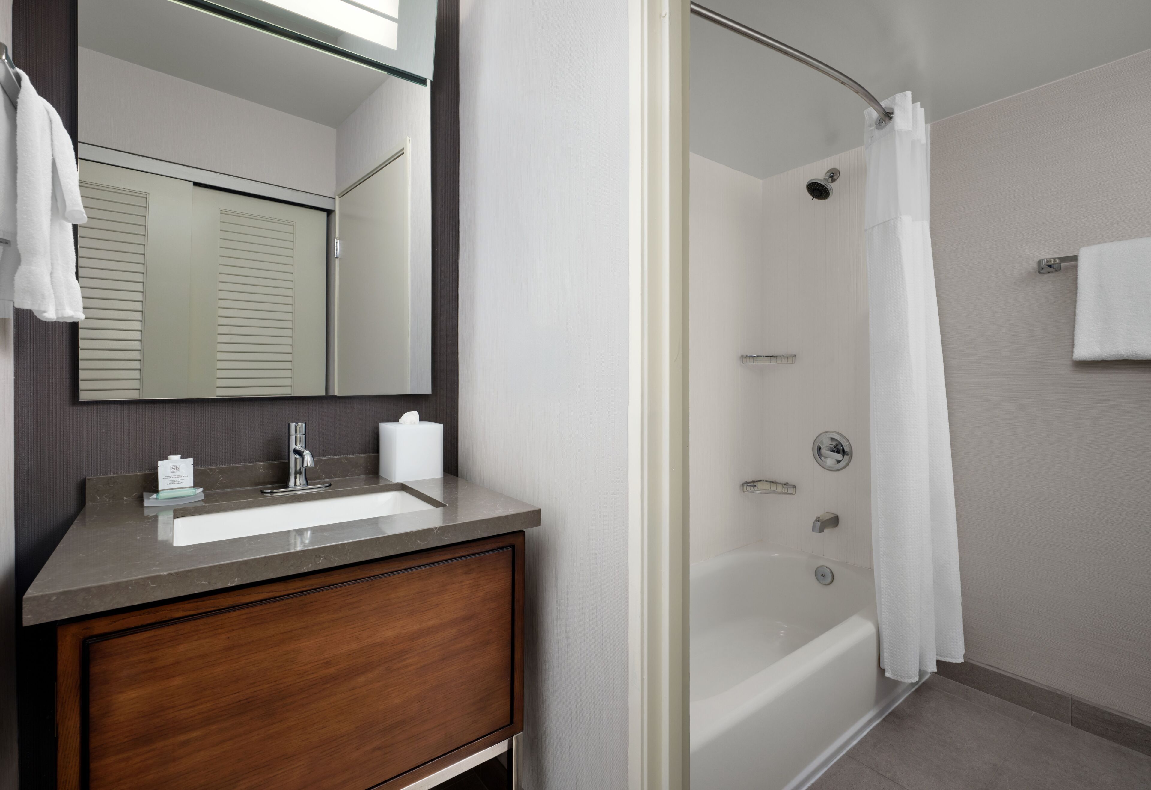Photo - Courtyard by Marriott Stockton