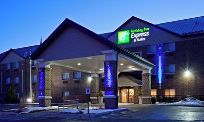 Holiday Inn Express Hotel & Suites St. Paul-Woodbury, an IHG Hotel