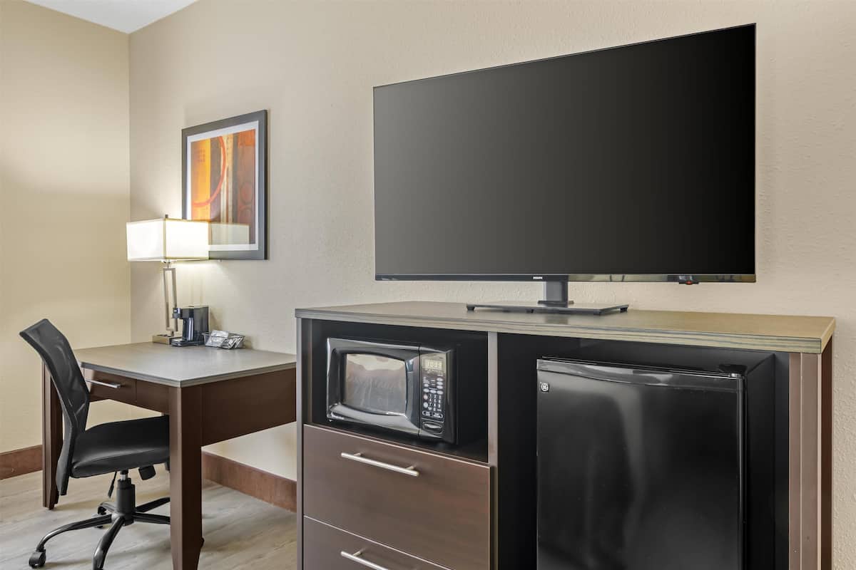 1 bedroom, desk, laptop workspace, blackout curtains