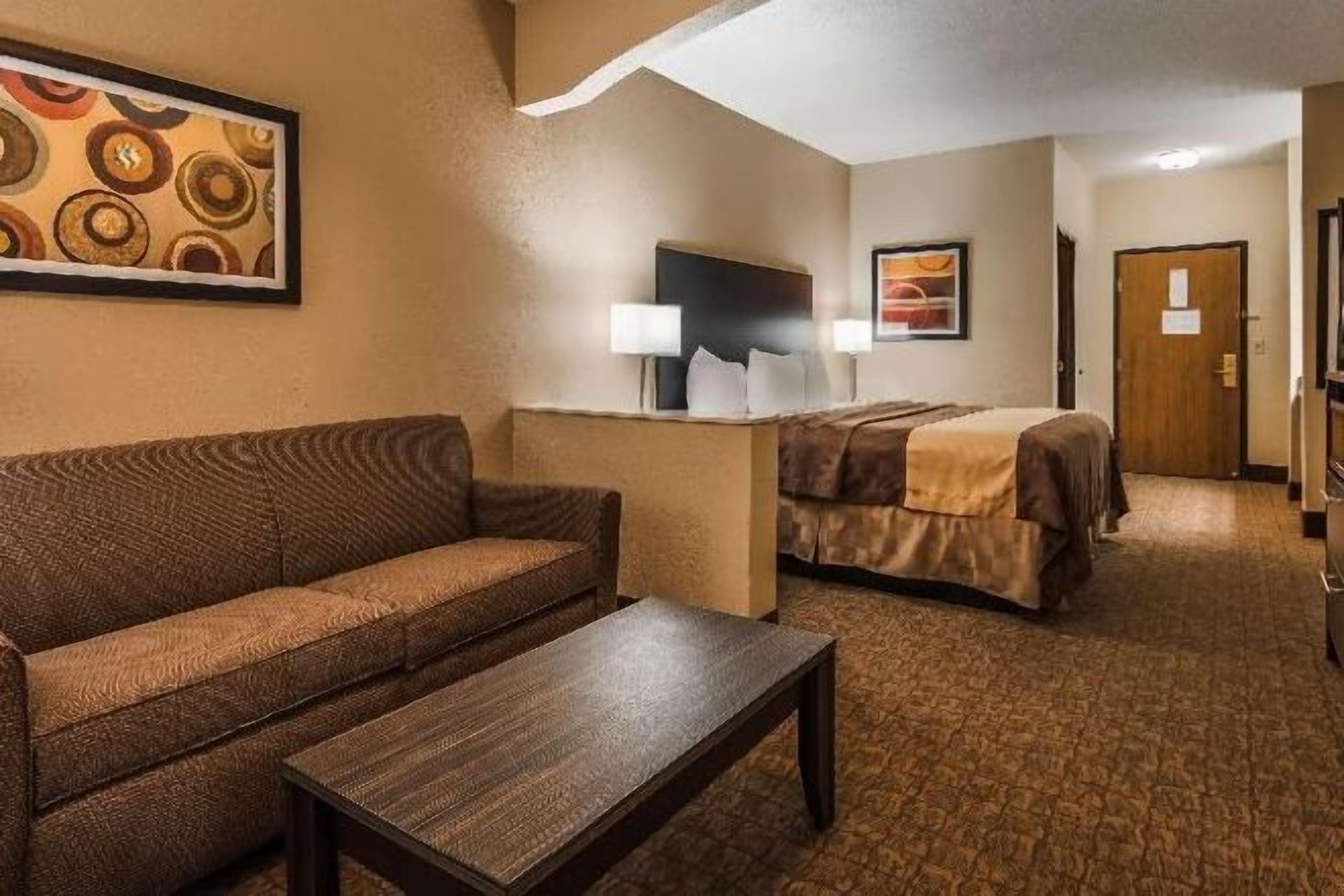 Bureau, espace de travail pour ordinateur portable, rideaux occultants