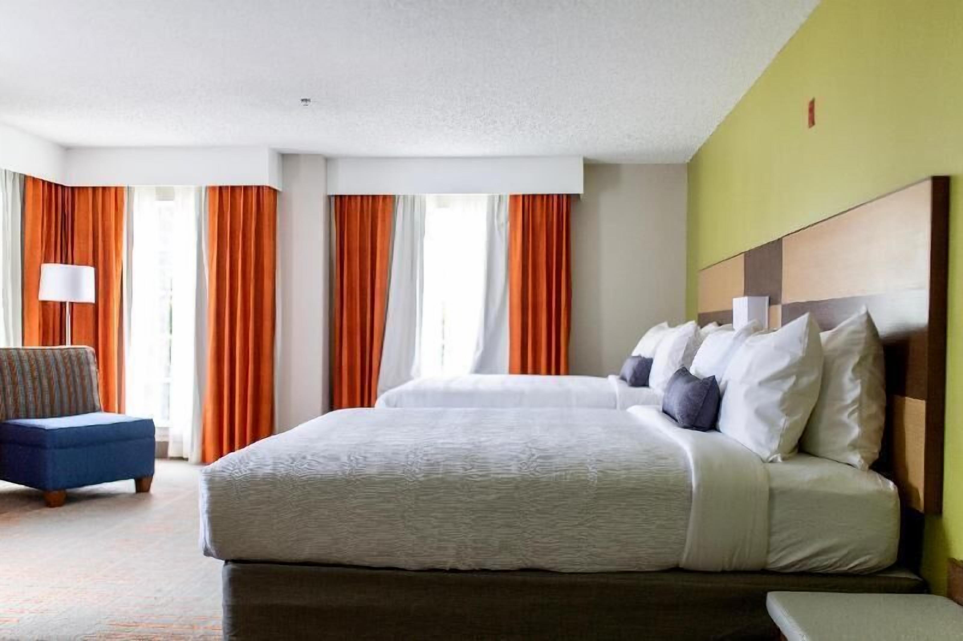 In-room safe, desk, laptop workspace, iron/ironing board