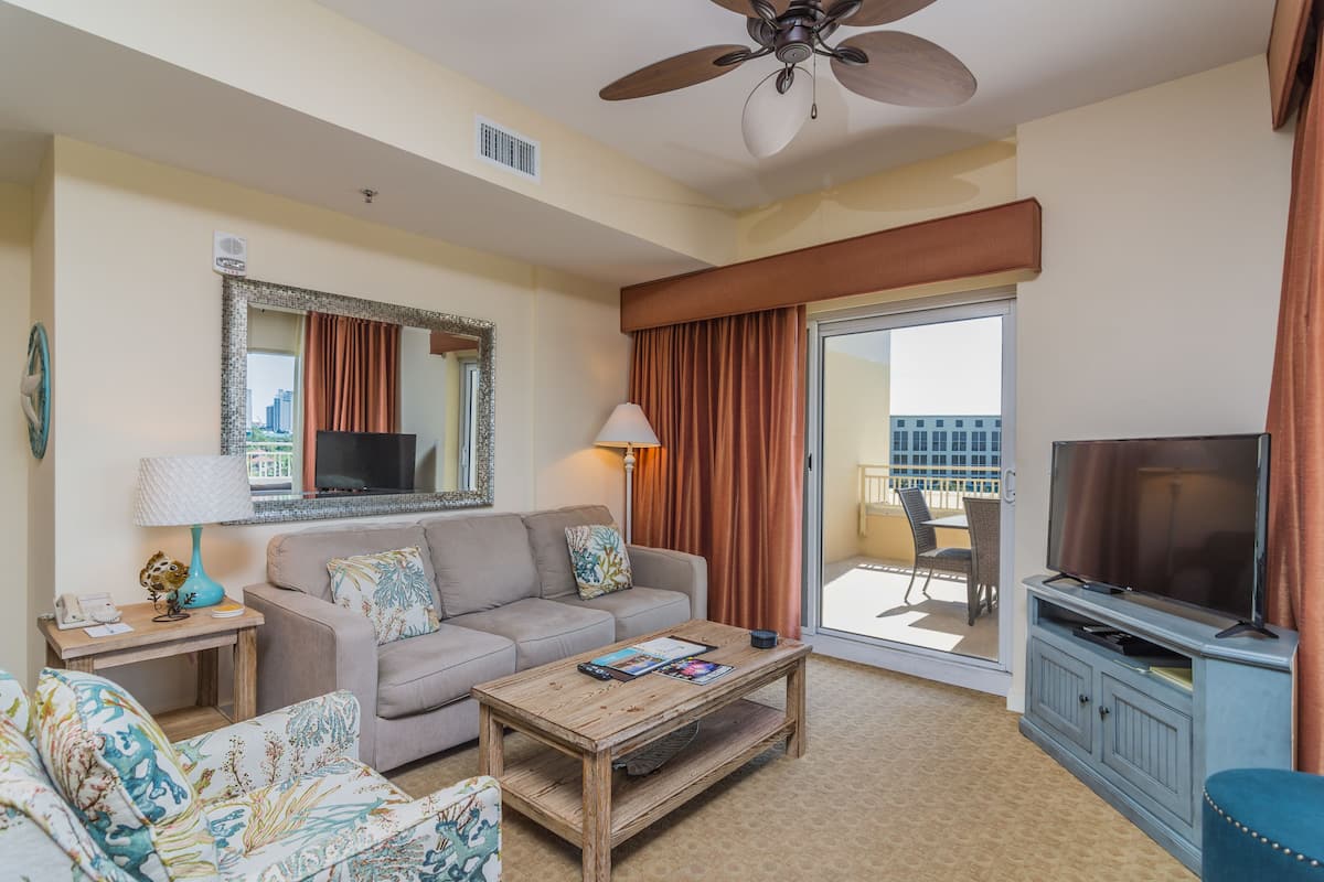 Luau One Bedroom | Living area | 32-inch TV with cable channels