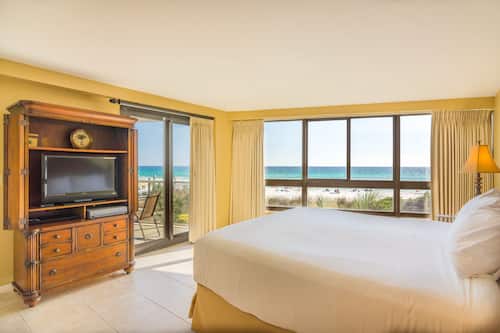 Beachside Towers Two Bedroom Gulf View | Individually decorated, individually furnished, soundproofing