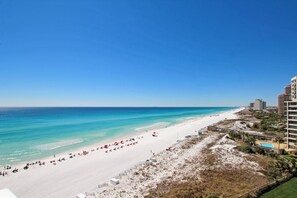 Beachside Towers Two Bedroom Gulf View | Ausblick vom Zimmer