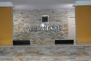Lobby - Westbridge Inn and Suites (Clinton)