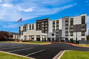 Exterior - Homewood Suites by Hilton Oklahoma City Airport (Oklahoma City)
