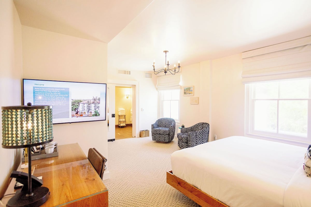 ADA King Suite | Premium bedding, pillowtop beds, in-room safe, desk