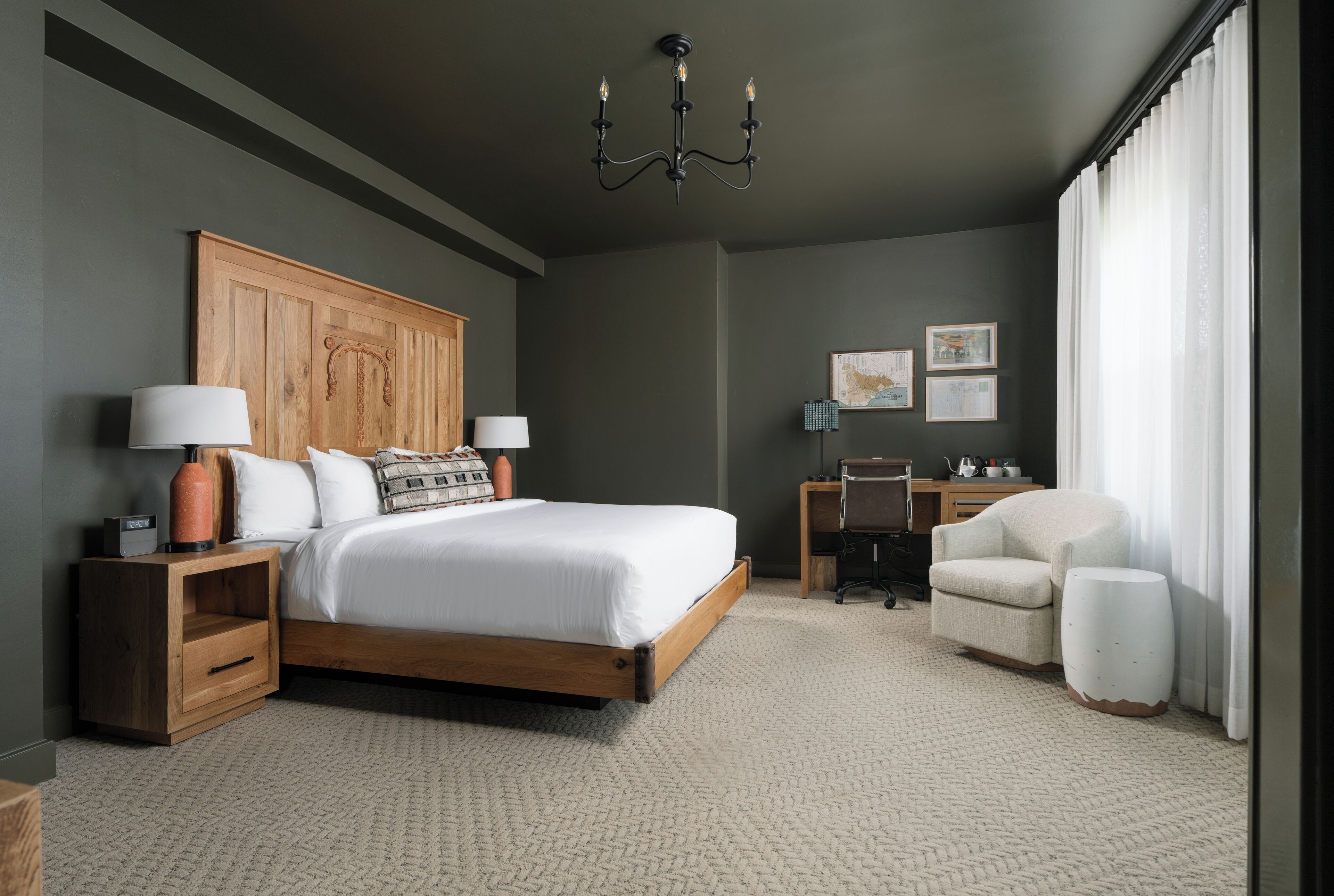 Standard Room, 1 King Bed