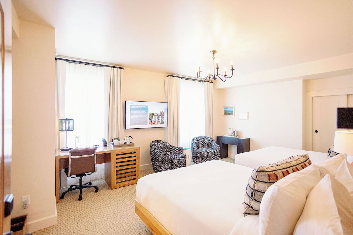 Standard 2 Queen Room | Premium bedding, pillowtop beds, in-room safe, desk