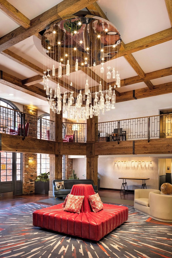 Lobby - Corque Hotel, Solvang, A Tribute Portfolio Hotel (Solvang)