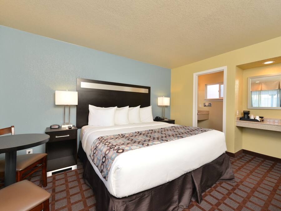 Ljudisolering, strykjärn/strykbräda, gratis wi-fi och sängkläder