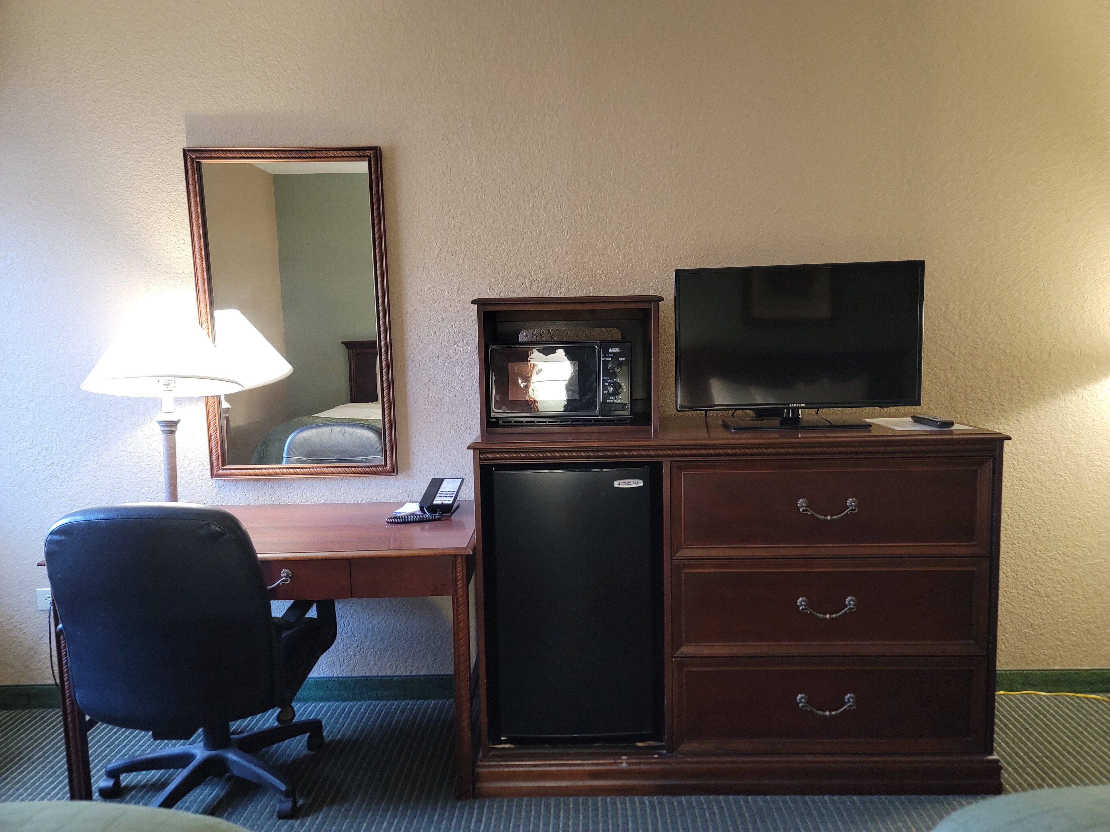 1 bedroom, desk, soundproofing, iron/ironing board