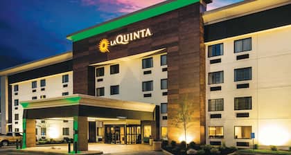 La Quinta Inn & Suites by Wyndham Cincinnati NE - Mason