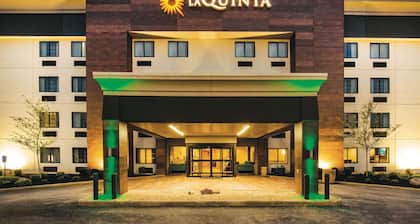 La Quinta Inn & Suites by Wyndham Cincinnati NE - Mason